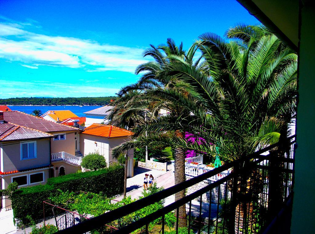 Hotel House Rozi Palit Esterno foto